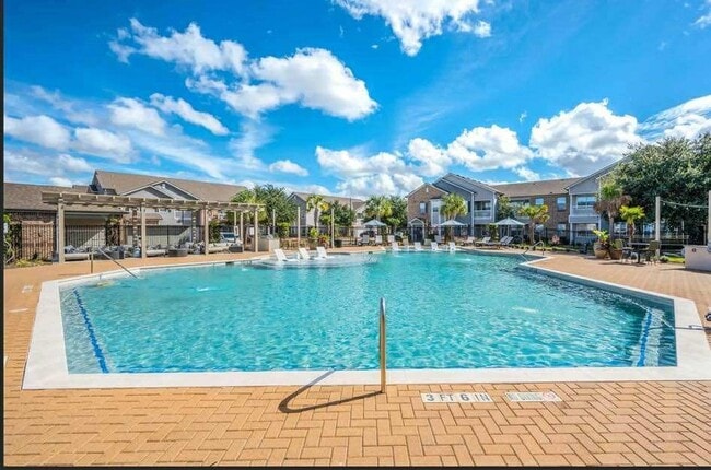 Building Photo - 529 Barker-Clodine Rd Unit Cypress