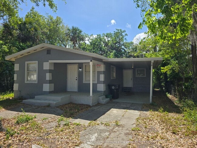 Updated 3 bedroom, 2 bath home - Updated 3 bedroom, 2 bath home