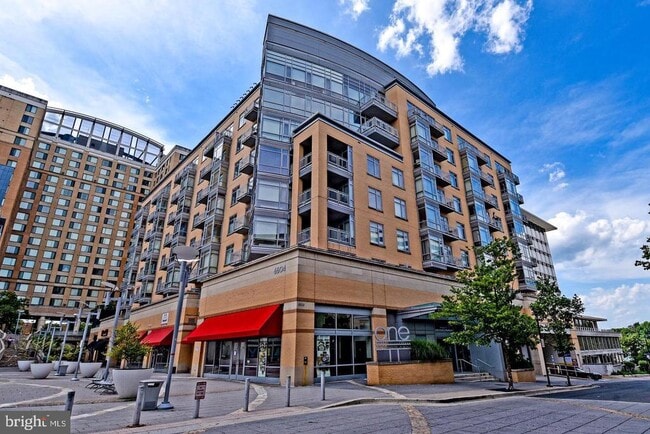 Building Photo - 6506 America Blvd Unit 201 Rental