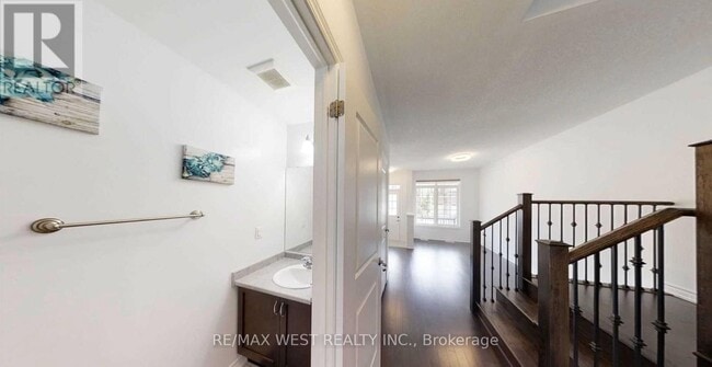 Photo - 26 Hines St