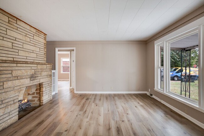 Photo - 1222 E Del Mar St