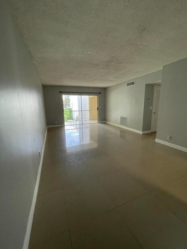 Photo - 626 NW 13th St Unit 26