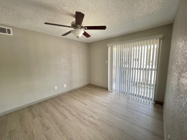 Photo - Chevy Chase Downs