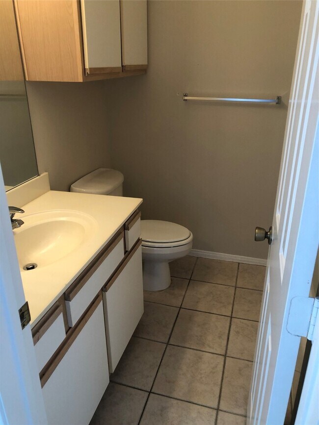 Photo - 3903 Law St Unit 05