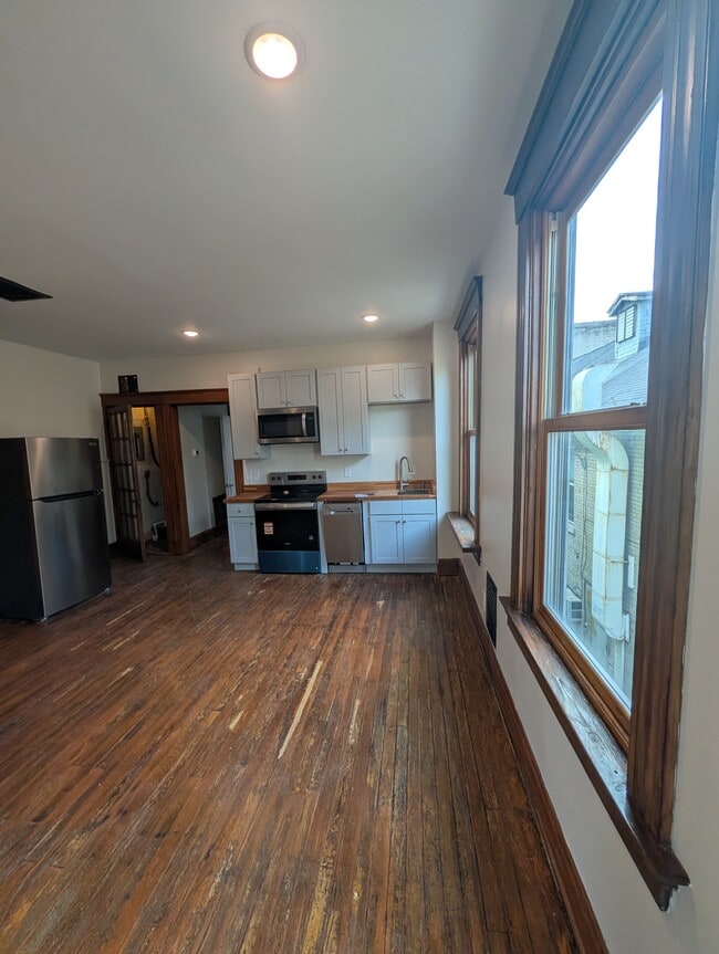 Photo - 3940 Spring Grove Ave Unit 3940 Spring grove