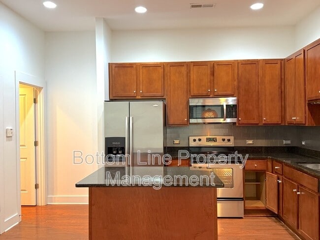Photo - 904 Warren Burgess Ln