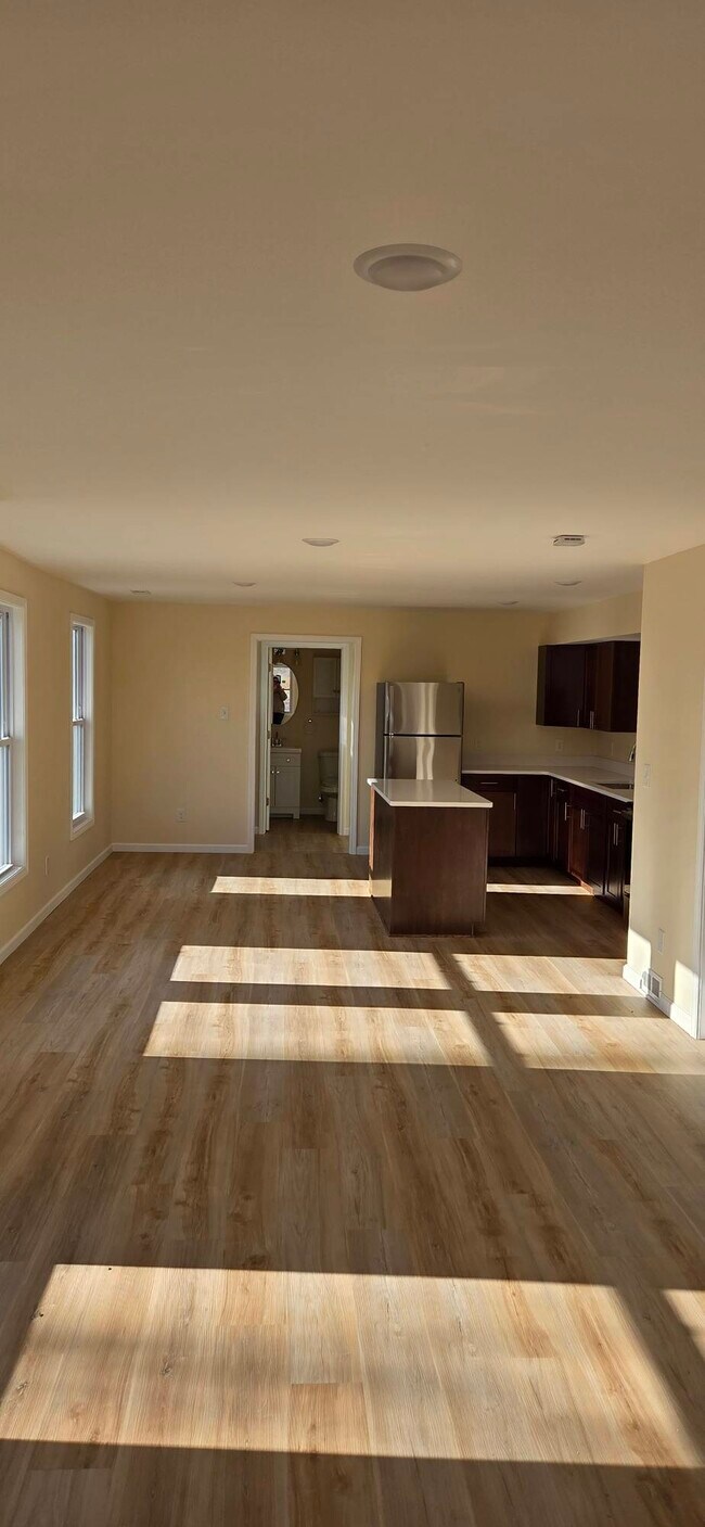 Photo - 4660 Model City Rd