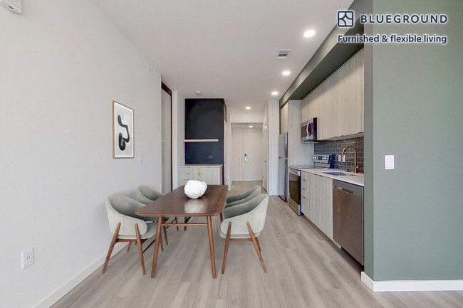 Photo - 2600 Lawrence St Unidad FL2-ID1972A