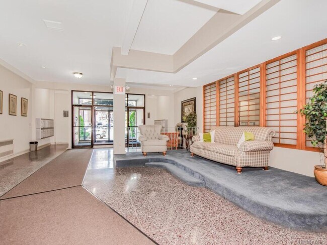 Photo - 10 Lake St Unit 3K