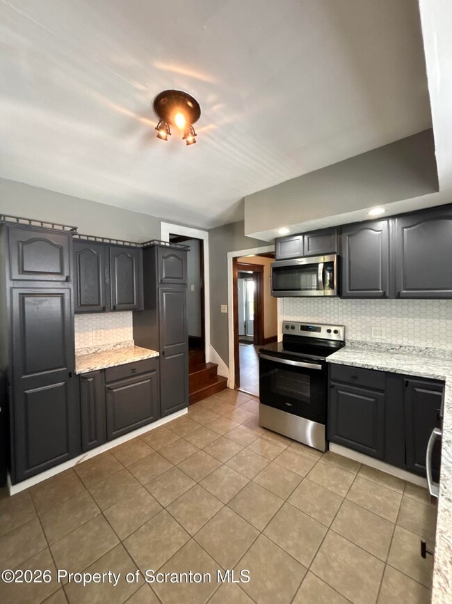 Photo - 1418 Grove St