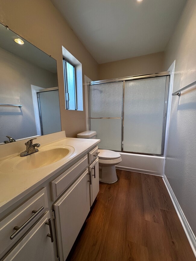 Photo - 5130 N Glendora Ave Unidad 3