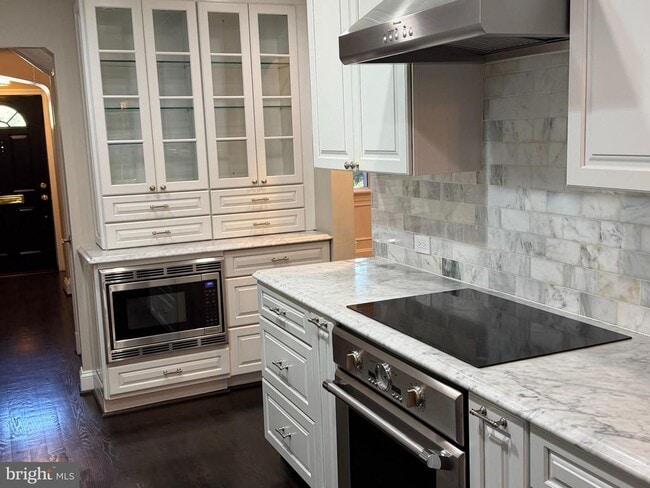 Photo - 7301 Pinehurst Pkwy