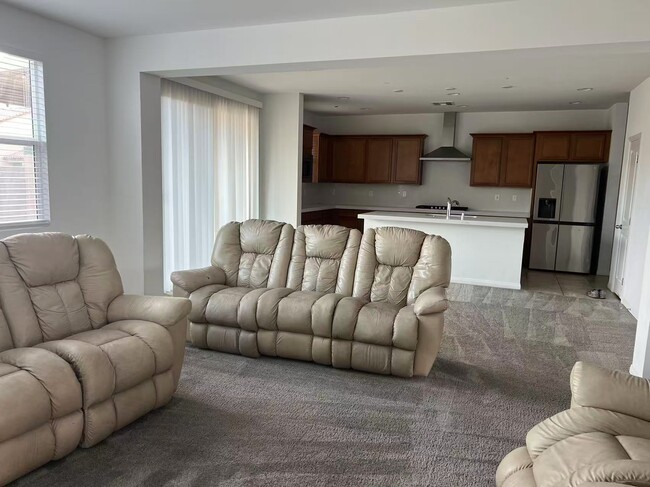 Photo - 1923 Karner Blue Ave