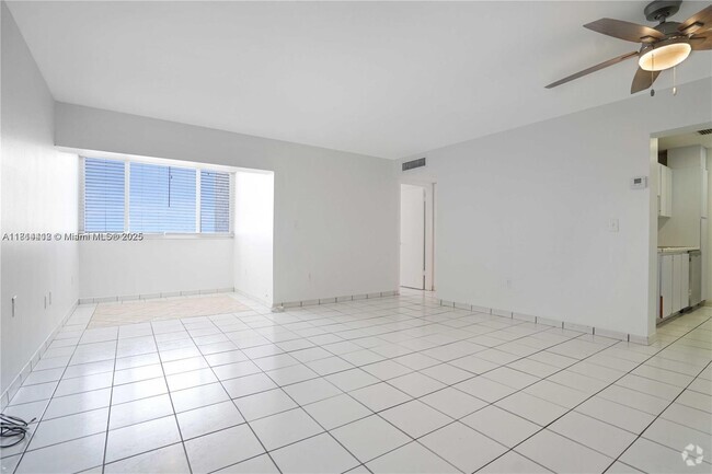 Building Photo - 750 NW 43rd Ave Unit 601 Rental