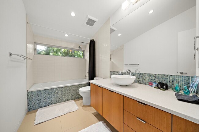 Photo - 118 Angel Leaf Rd