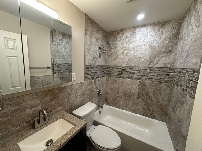 Photo - 3020 Northgate Ave Unit 3020