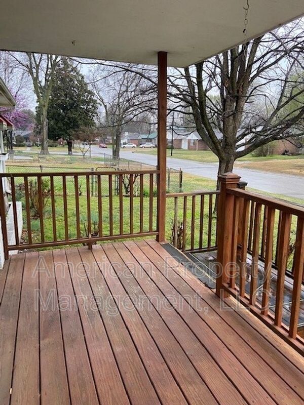 Photo - 2505 S Quebec Ave