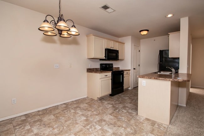 Photo - Town & Country Apartments