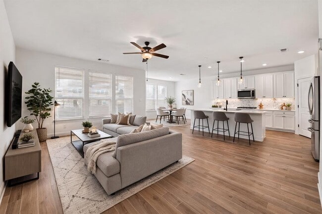 Photo - 240 Harbors Ln