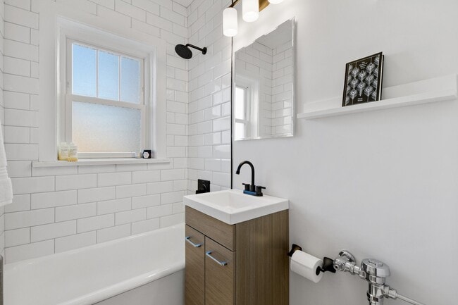 Photo - 2746.5 N Hampden Ct