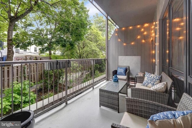 Building Photo - 934 N 3rd St Unit 209