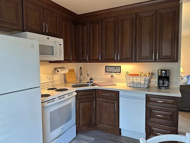 Photo - 1950 Weaver St Unit 1950