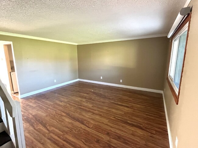 Photo - Charming 3 Bedroom Townhomes at Rockrimmon Unidad D