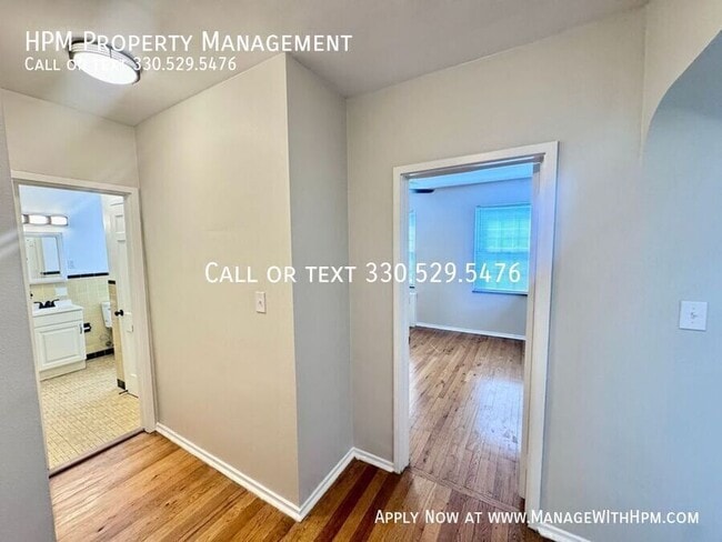 Photo - 3270 Warrensville Center Rd Unit F-403