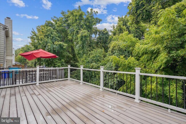 8648 Watershed Ct