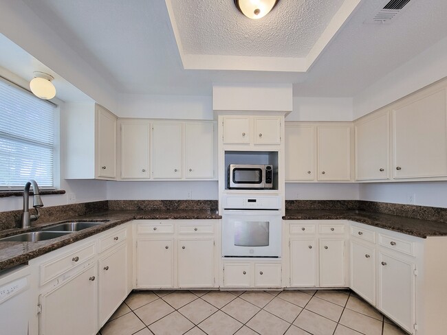 Photo - 2710 Quail Creek Dr