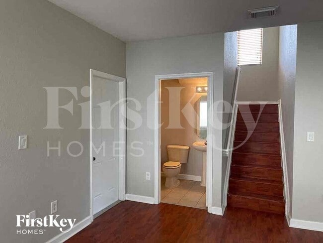 Photo - 3143 NE 4th St