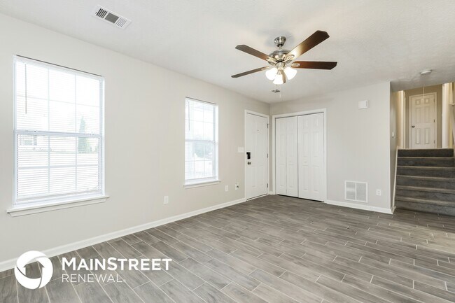 Photo - 38 Bay Cove Dr