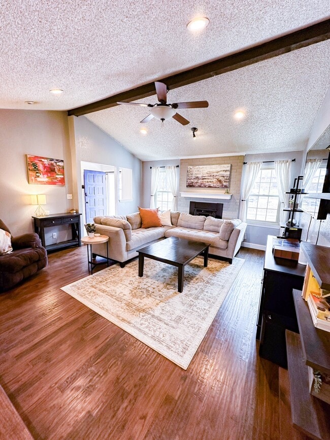 Photo - 3707 French Wood Dr