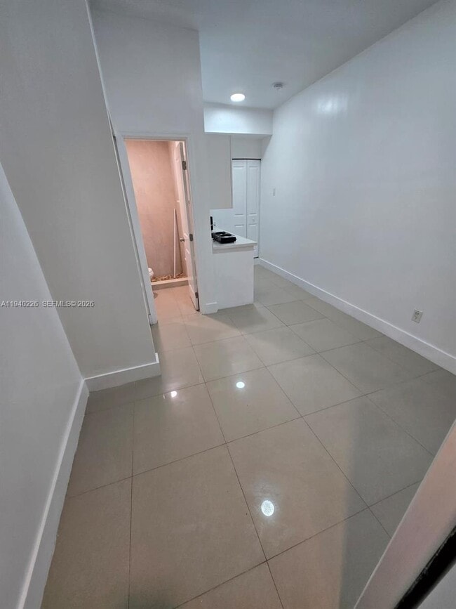 Photo - 931 Opa-locka Blvd Unit 5