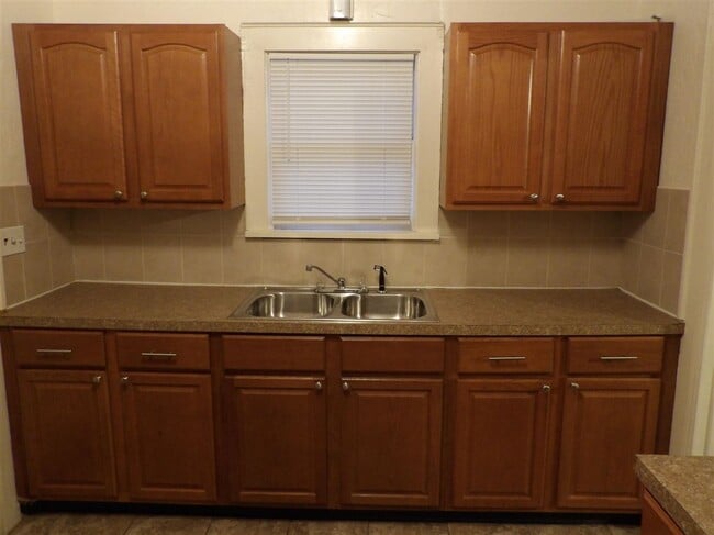 Photo - 716 NW Ferris Ave