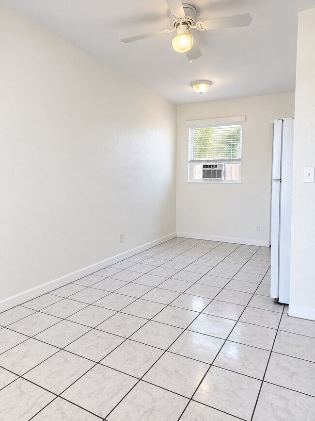 125 SW 5th Ct Unit 1