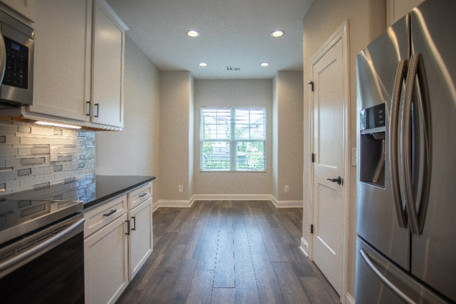 Photo - 3436 Pershing Dr