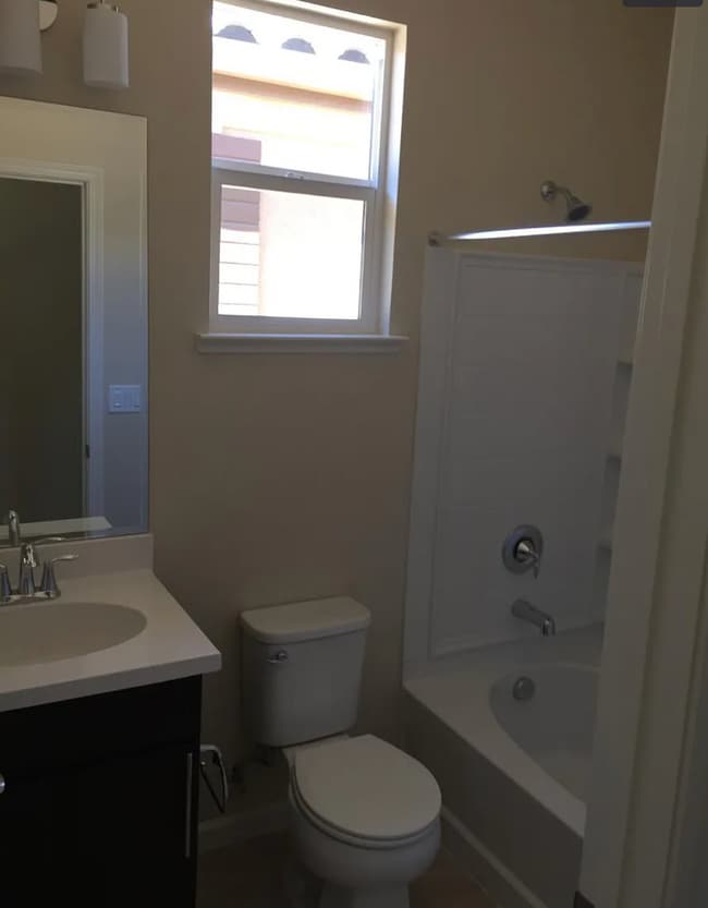 Photo - 272 Nimbus Cmn