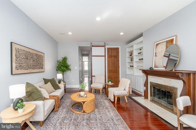 Photo - 15 W Biddle St Unidad 15C