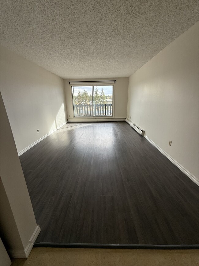 Building Photo - 80 Brookwood Dr Unit GG-306