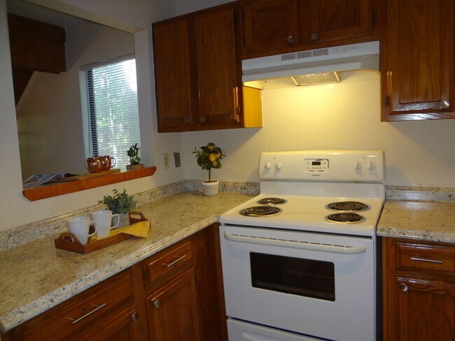 93 Lystra Hills Ln Unit B