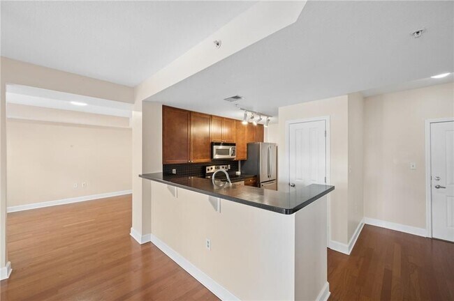 230 E Ponce de Leon Ave Unit 221