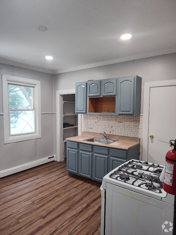 Building Photo - 71 Haledon Ave Rental