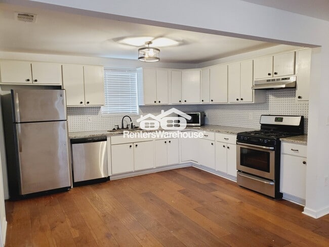 Photo - 1290 Chapel Dr