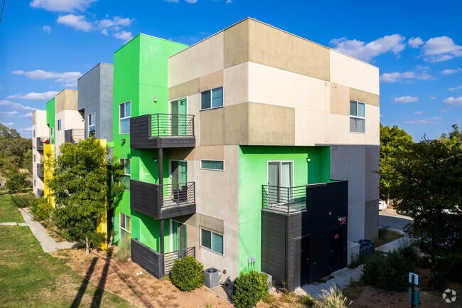 Building Photo - Green Spring Rental