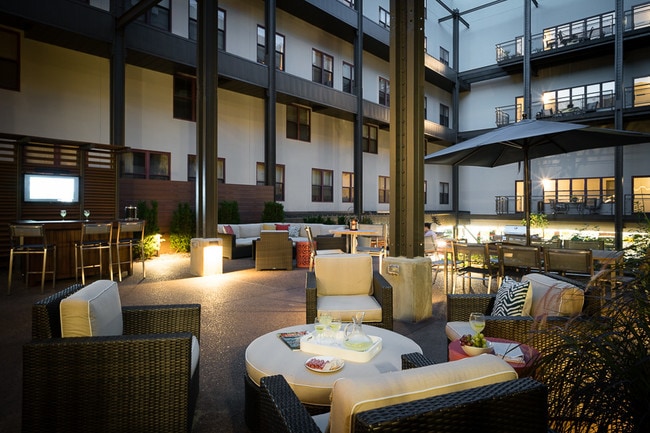 Shadyside Commons