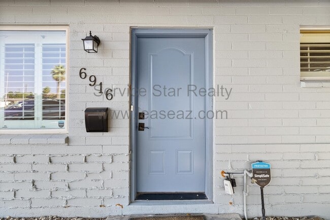 Photo - 6916 E Windsor Ave