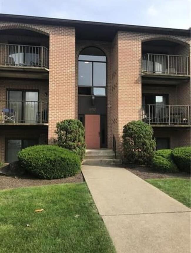 Building Photo - 950 Cold Spring Rd Unit 5