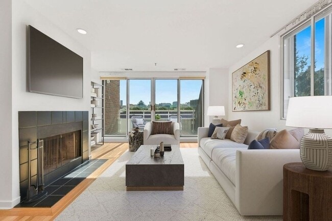 Photo - 4 Canal Park Unidad 701