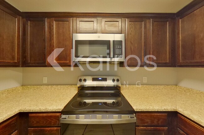 Photo - 3909 Thomas St